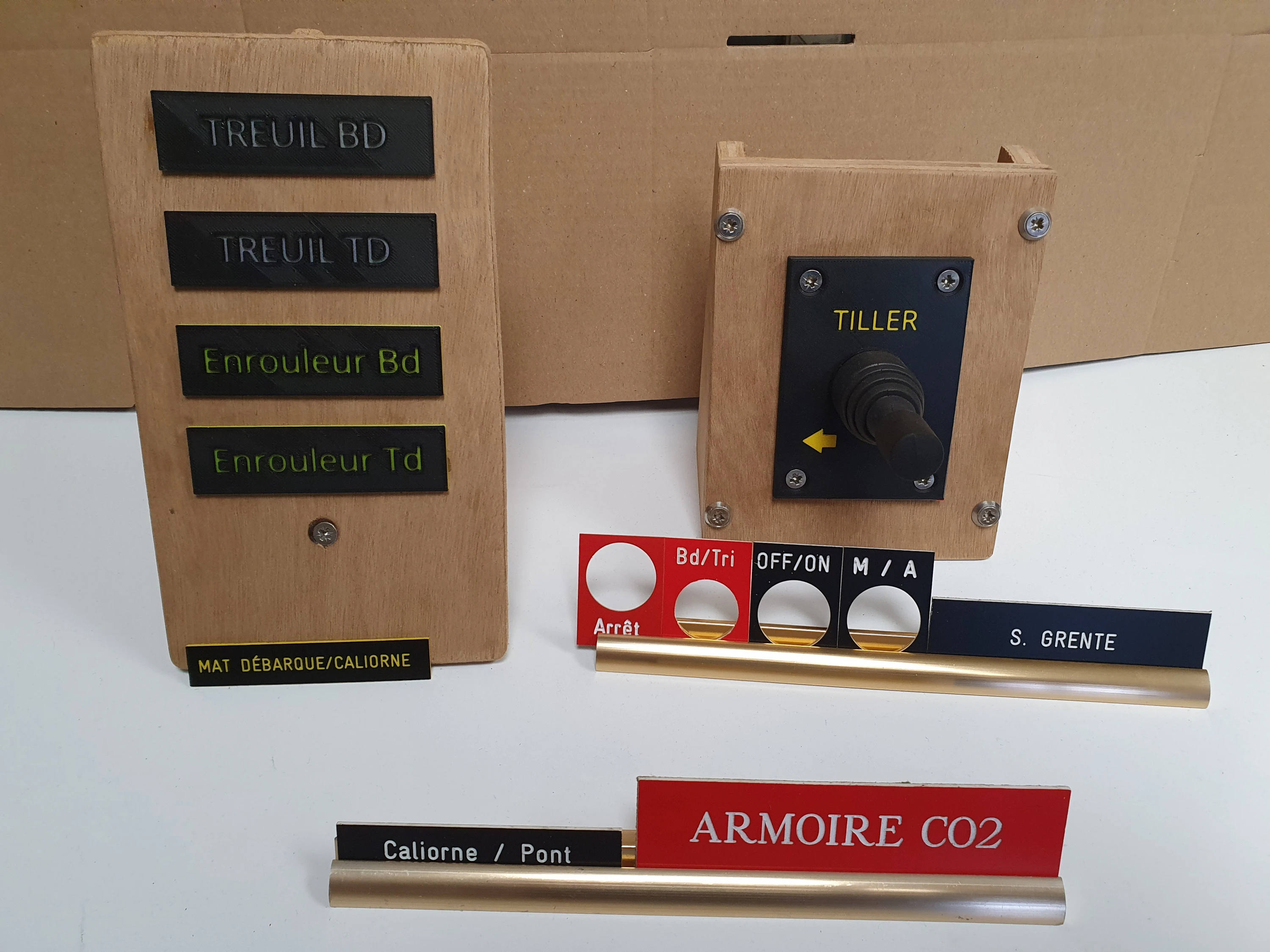 EURL SAMUEL GRENTE ELECTRICITÉ MARINE - Gravage signalétique